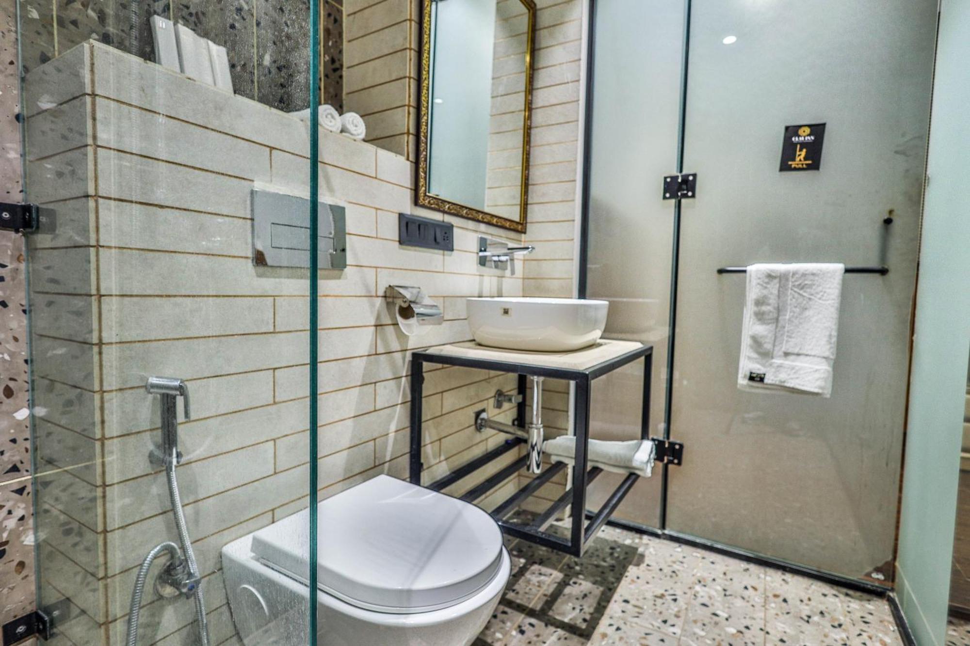 Clay Inn Hotels, Paschim Vihar Delhi  Exterior photo